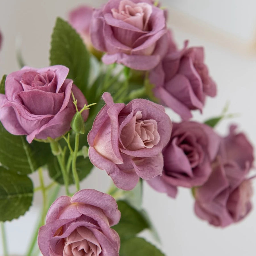 Buquê de Rosas Artificiais em Tonalidade Rosa Suave