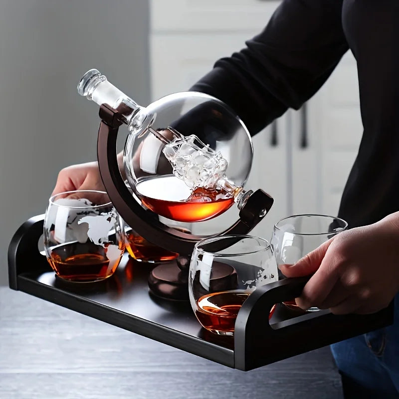 Decanter de Uísque em Forma de Globo com Taças de Design Moderno