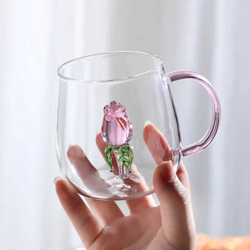 Caneca Transparente com Detalhe de Rosa Tridimensional