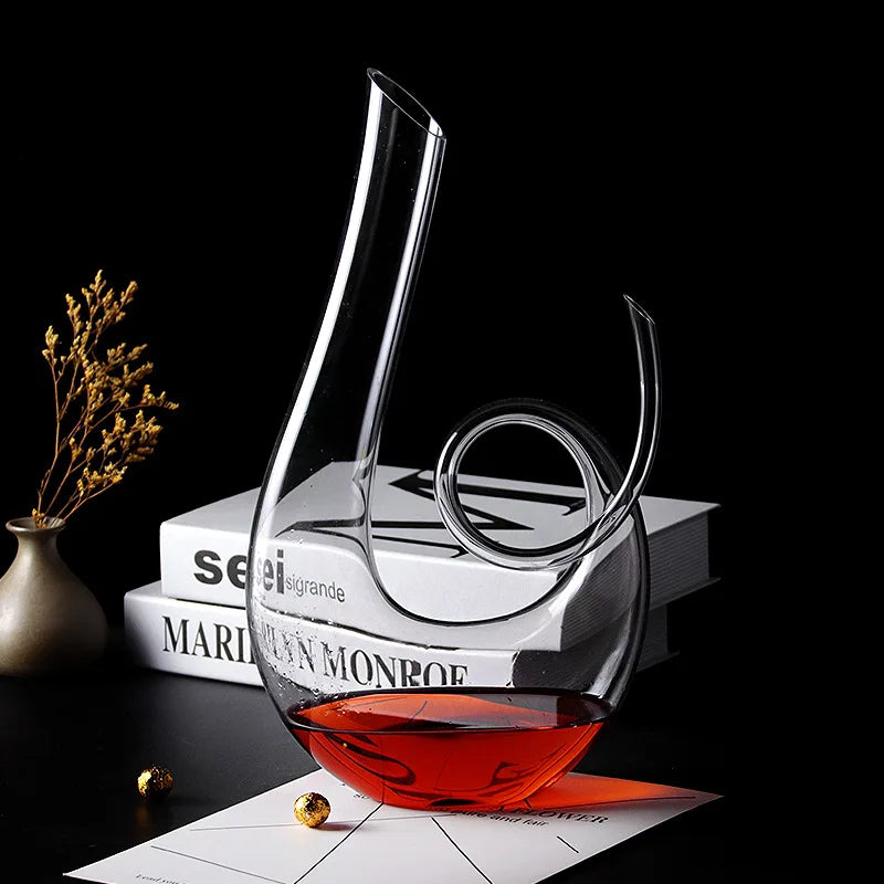 Decanter de Vinho com Silhueta Moderna